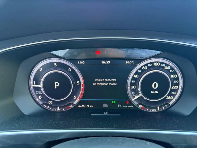  VOLKSWAGEN Tiguan II 2.0 TDi 16V BMT DSG7 150 cv Boîte auto R-LINE