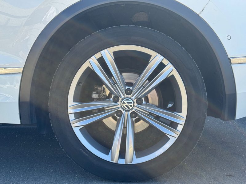  VOLKSWAGEN Tiguan II 2.0 TDi 16V BMT DSG7 150 cv Boîte auto R-LINE
