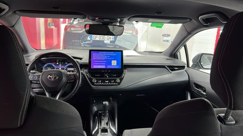 TOYOTA COROLLA TOURING SPORTS 140cv HYBRIDE 1.8 DYNAMIC BUSINESS /1 ERE MAIN/TVA RECUPERABLE