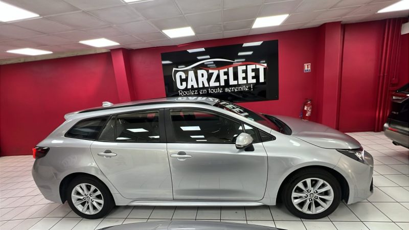 TOYOTA COROLLA TOURING SPORTS 140cv HYBRIDE 1.8 DYNAMIC BUSINESS /1 ERE MAIN/TVA RECUPERABLE