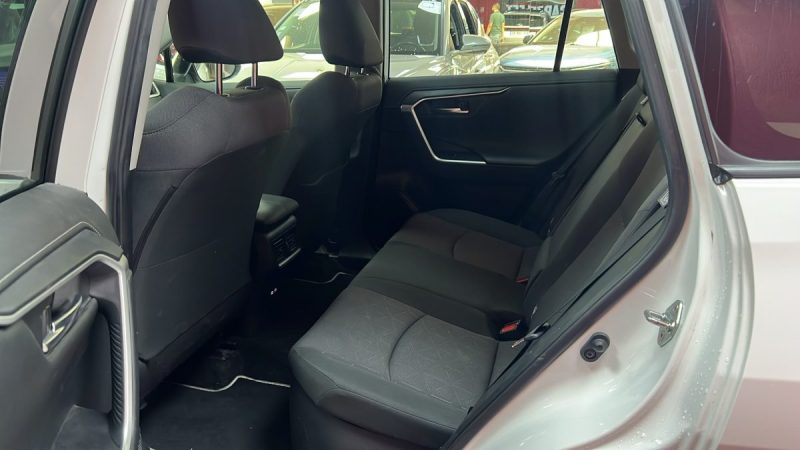 TOTOYA RAV4 SUV HYBRIDE 218cv DYNAMIC/1 ERE MAIN/TVA RECUPERABLE