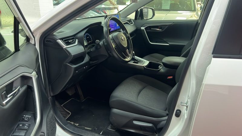 TOTOYA RAV4 SUV HYBRIDE 218cv DYNAMIC/1 ERE MAIN/TVA RECUPERABLE