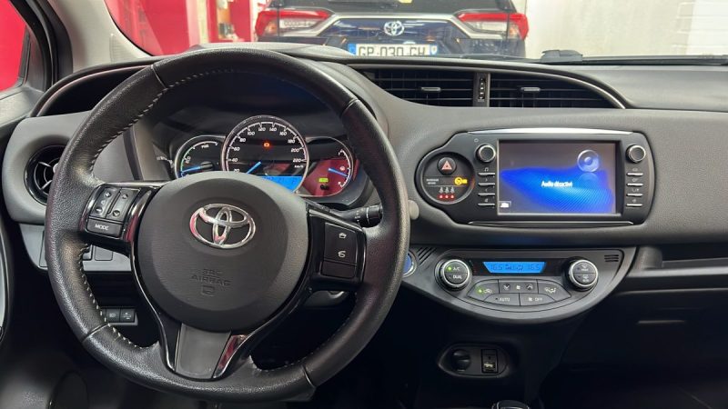TOYOTA YARIS FRANCE 100cv HYBRIDE/1 ERE MAIN/TVA RECUPERABLE