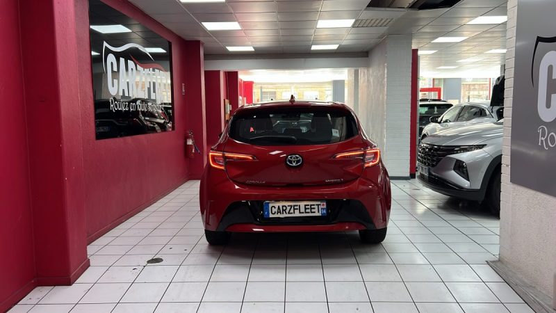 TOYOTA COROLLA BERLINE HYBRIDE 1.8 DYNAMIC BUSINESS 122cv/1 ERE MAIN/TVA RECUPERABLE