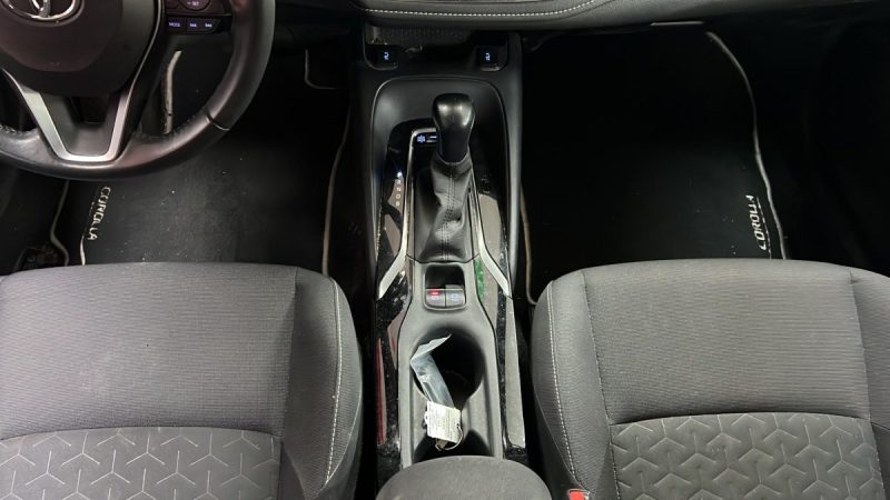 TOYOTA COROLLA BERLINE HYBRIDE 1.8 DYNAMIC BUSINESS 122cv/1 ERE MAIN/TVA RECUPERABLE