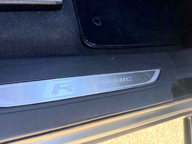 LAND ROVER RANGE ROVER VELAR 2.0D 180CH R-DYNAMIC SE AWD BVA 169MKM