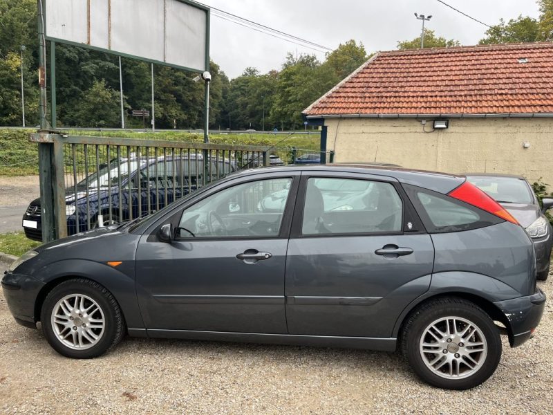 FORD FOCUS 1.8 TDCI GHIA 2003