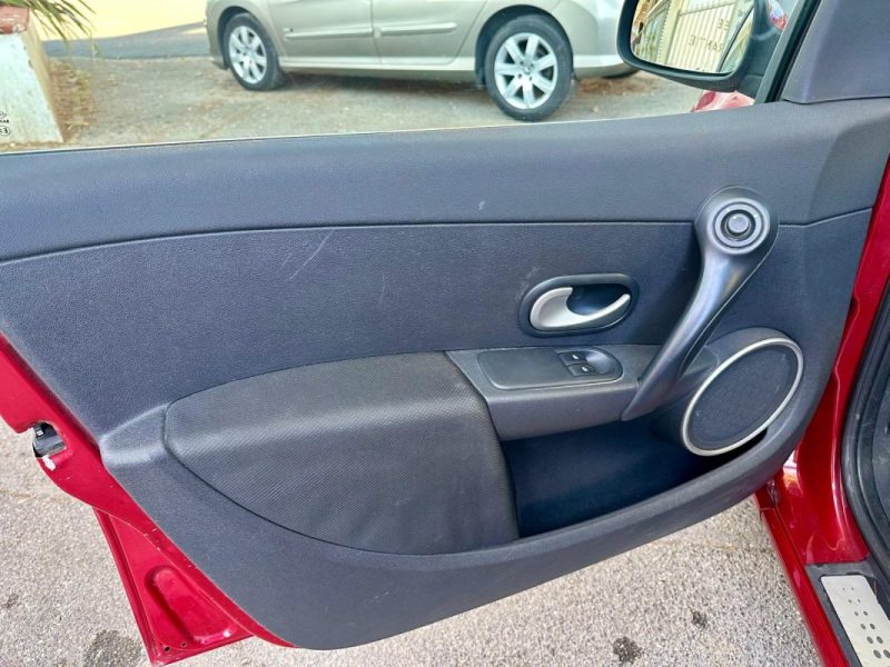 RENAULT CLIO III 1.5 dCi 85 eco2 EXCEPTION