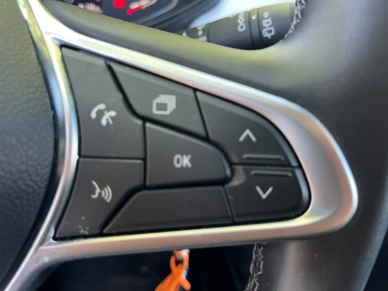 RENAULT CLIO V Evolution 145 ch 1.6 E-Tech Hybrid CarPlay / Radars de recul / Feux LED Pure Vision
