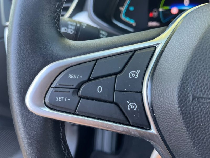 RENAULT CLIO V Evolution 145 ch 1.6 E-Tech Hybrid CarPlay / Radars de recul / Feux LED Pure Vision