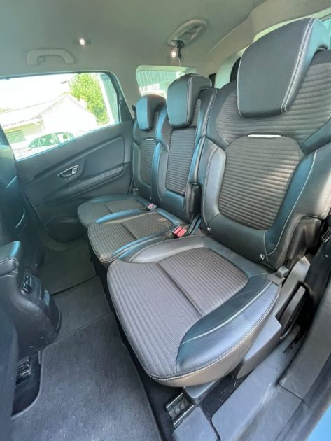 RENAULT GRAND SCÉNIC IV 150 ch Intens 7 PLACES 1.7 Blue dCi Affichage tête haute / Attelage / Caméra
