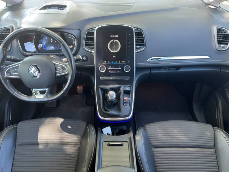 RENAULT GRAND SCÉNIC IV 150 ch Intens 7 PLACES 1.7 Blue dCi Affichage tête haute / Attelage / Caméra