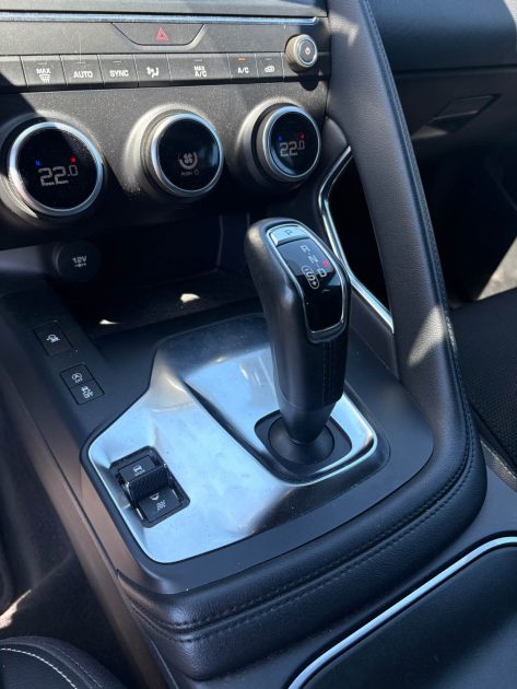 JAGUAR E-PACE D150 AWD / CARPLAY / SUIVI JAGUAR