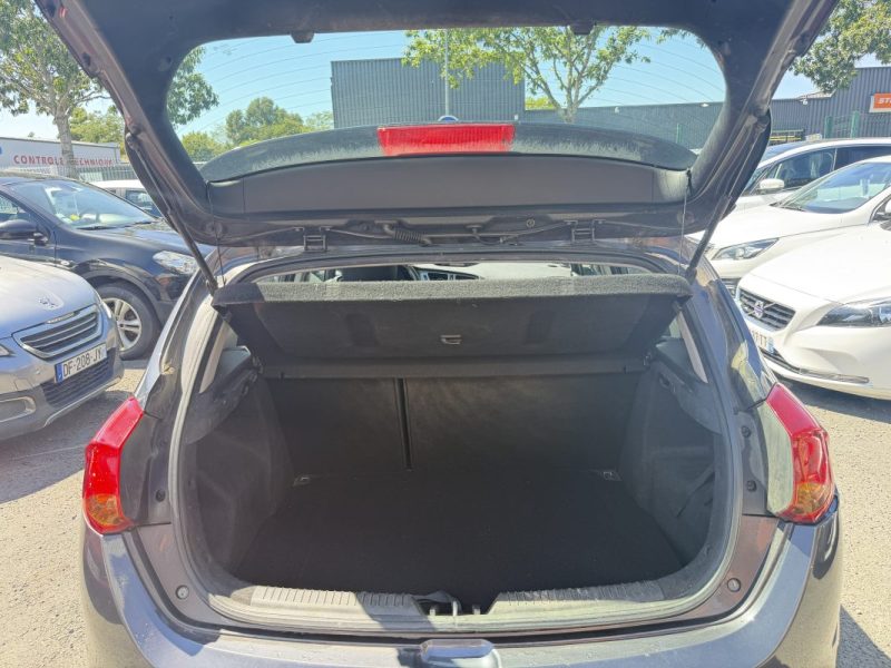 KIA CEE-D 1.4i 100 cv - Garantie 12 mois - ISG STYLE  