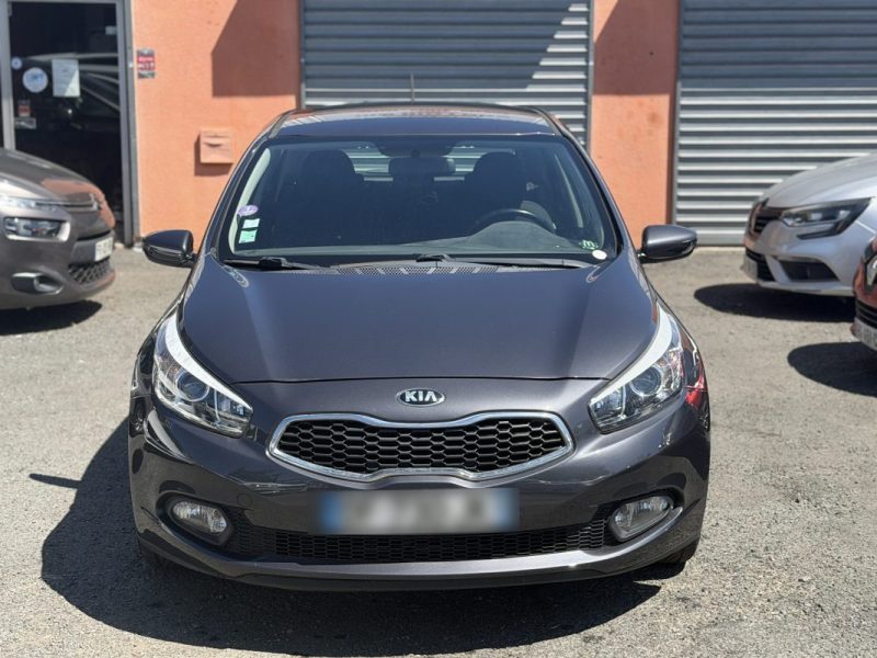 KIA CEE-D 1.4i 100 cv - Garantie 12 mois - ISG STYLE  