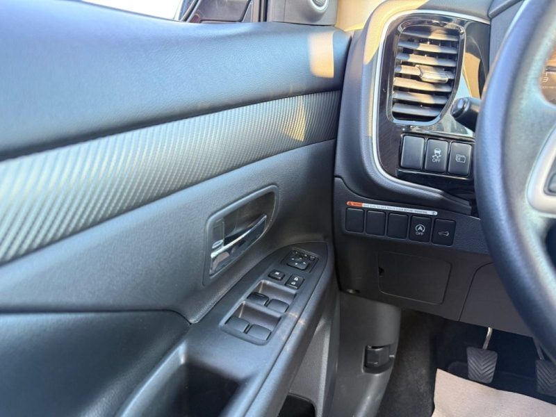 MITSUBISHI OUTLANDER 2.2 DI-D150ch 7Places