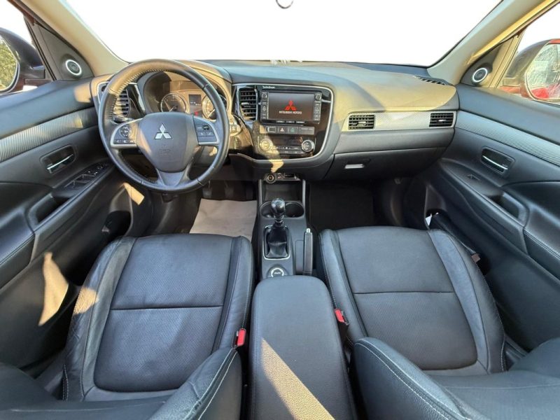 MITSUBISHI OUTLANDER 2.2 DI-D150ch 7Places