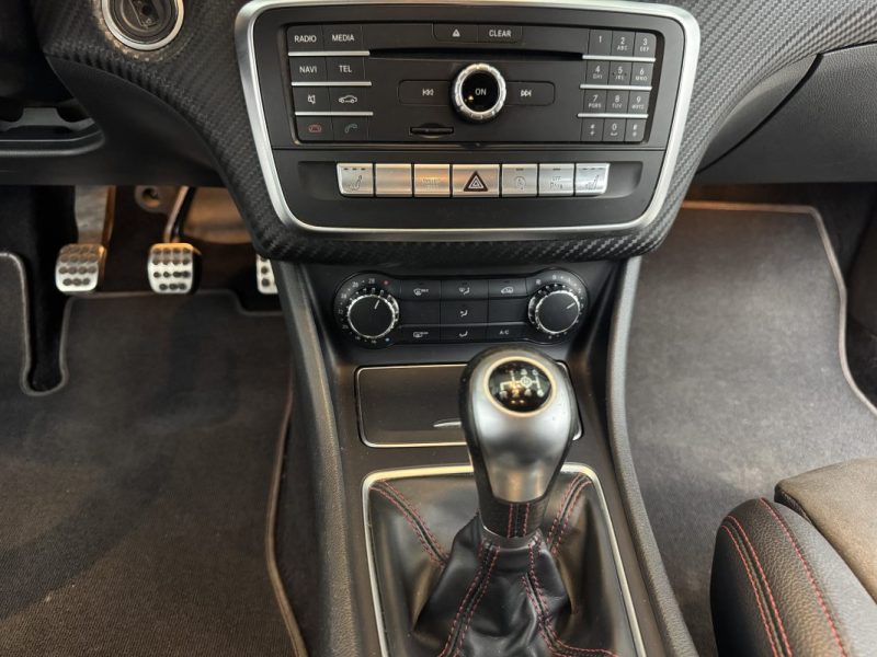 MERCEDES BENZ CLASSE A180 - PACK FASCINATION AMG LINE - Garantie 12mois
