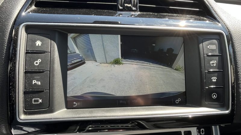 JAGUAR XE 2.0L D 180 PURE BA 2017