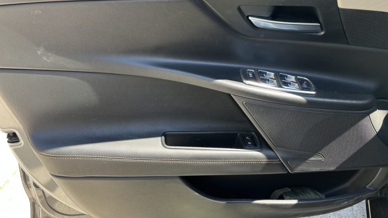 JAGUAR XE 2.0L D 180 PURE BA 2017