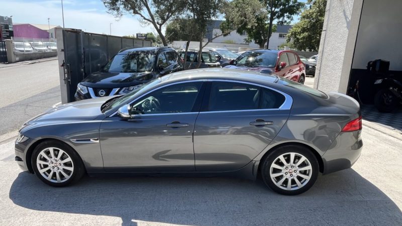 JAGUAR XE 2.0L D 180 PURE BA 2017