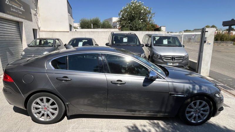 JAGUAR XE 2.0L D 180 PURE BA 2017