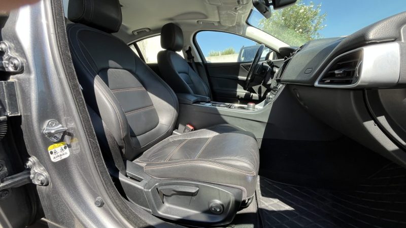 JAGUAR XE 2.0L D 180 PURE BA 2017