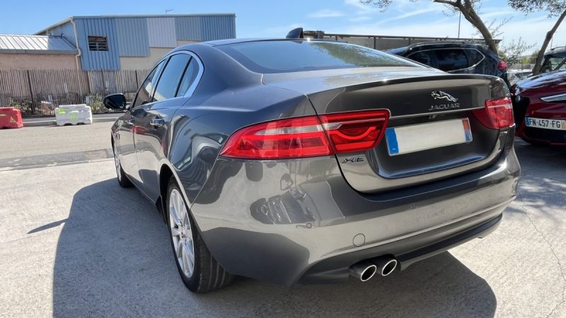 JAGUAR XE 2.0L D 180 PURE BA 2017