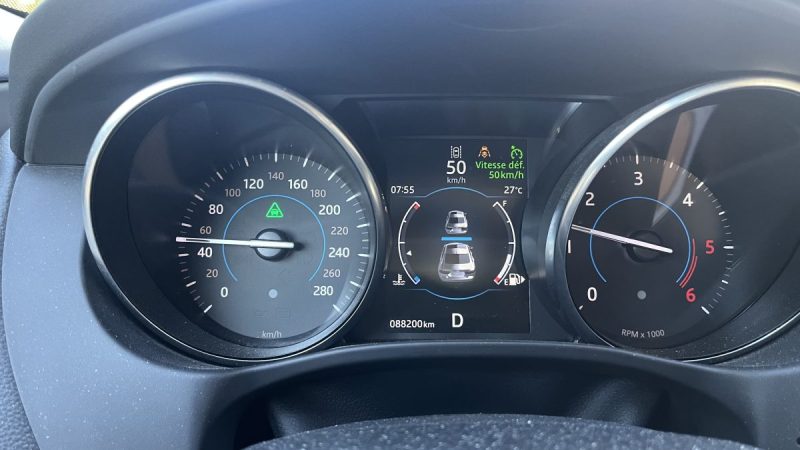 JAGUAR XE 2.0L D 180 PURE BA 2017