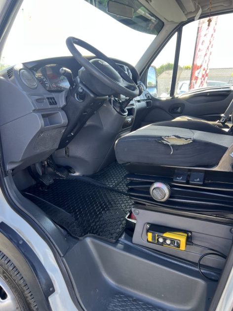 IVECO 35C11 BENNE 2012