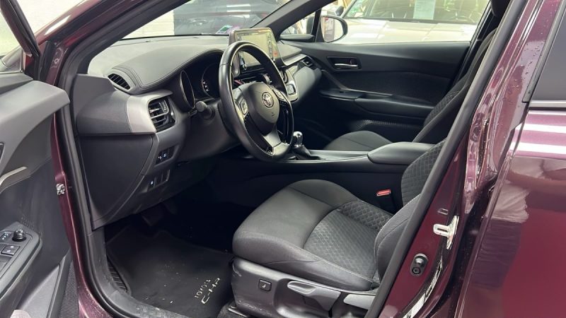 TOYOTA C-HR PHASE 2 SUV HYBRIDE 1.8 DYNAMIC BUSINESS 122cv/1 ERE MAIN/TVA RECUPERABLE
