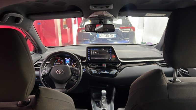 TOYOTA C-HR PHASE 2 SUV HYBRIDE 1.8 DYNAMIC BUSINESS 122cv/1 ERE MAIN/TVA RECUPERABLE