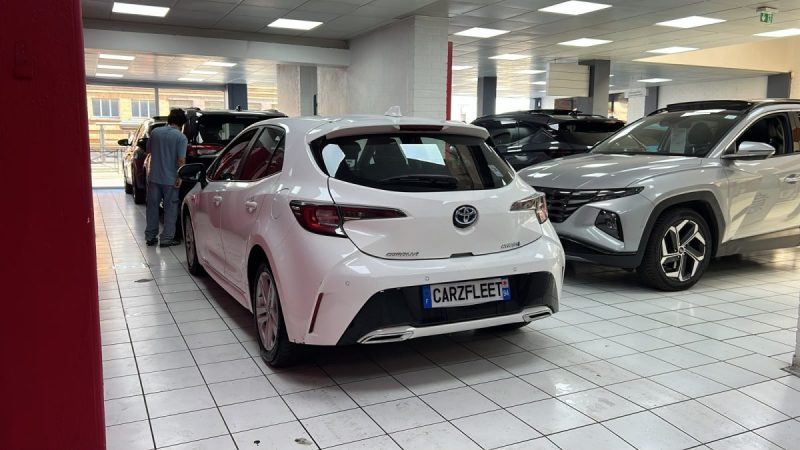 TOYOTA COROLLA BERLINE HYBRIDE 2.0 DYNAMIC BUSINESS 180cv/1 ERE MAIN/TVA RECUPERABLE