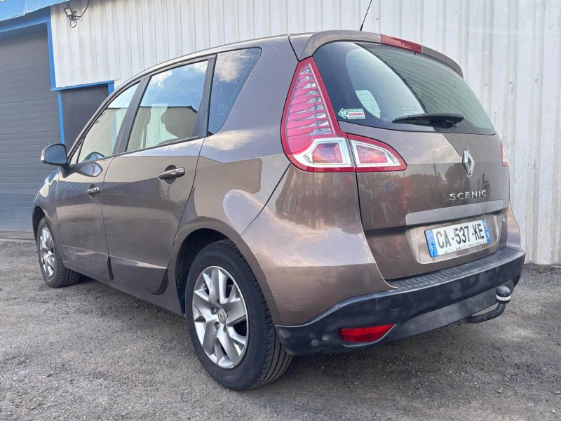 RENAULT SCENIC III 1.5 DCI 110 EXPRESSION 2012