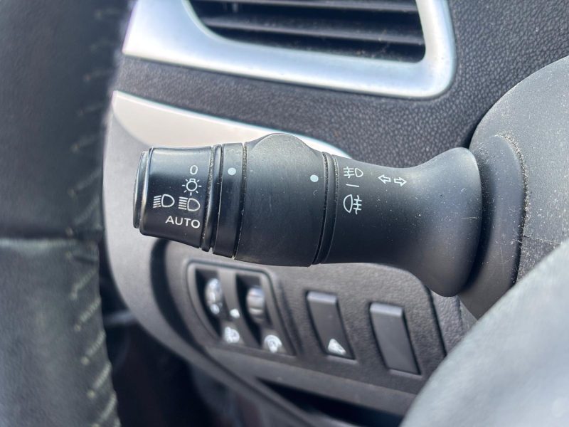 RENAULT SCENIC III 1.5 DCI 110 EXPRESSION 2012