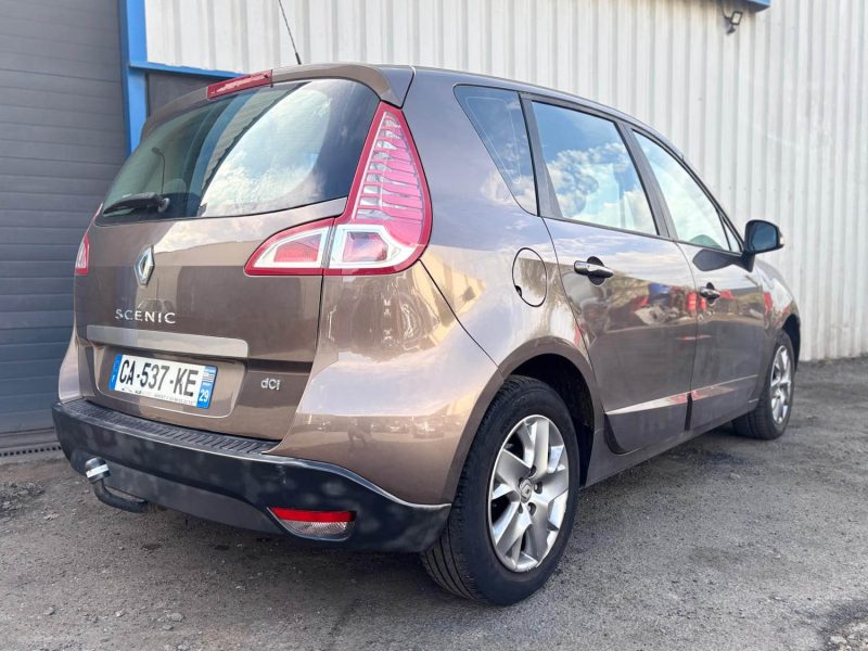 RENAULT SCENIC III 1.5 DCI 110 EXPRESSION 2012