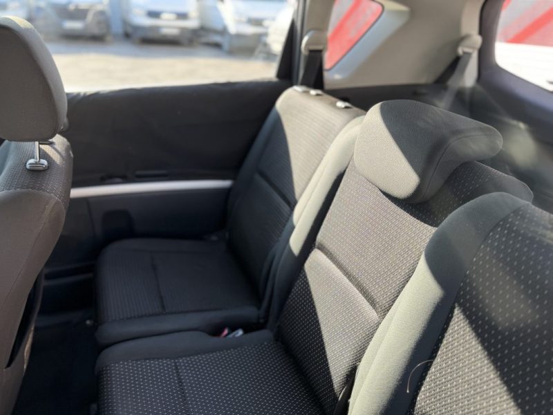 TOYOTA COROLLA-V 115 D-4D LINEA SOL 2008