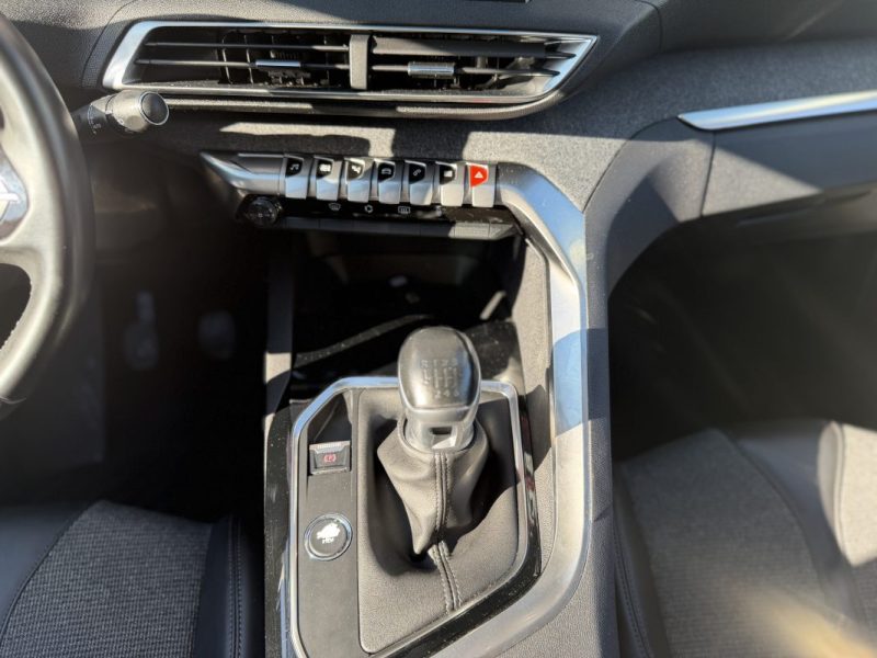 PEUGEOT 3008 1.2 PURETECH - 12V TURBO 2018