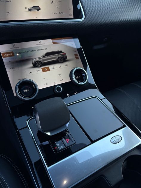 RANGE ROVER VELAR P400E / TOIT PANO / MERIDIAN / CARPLAY