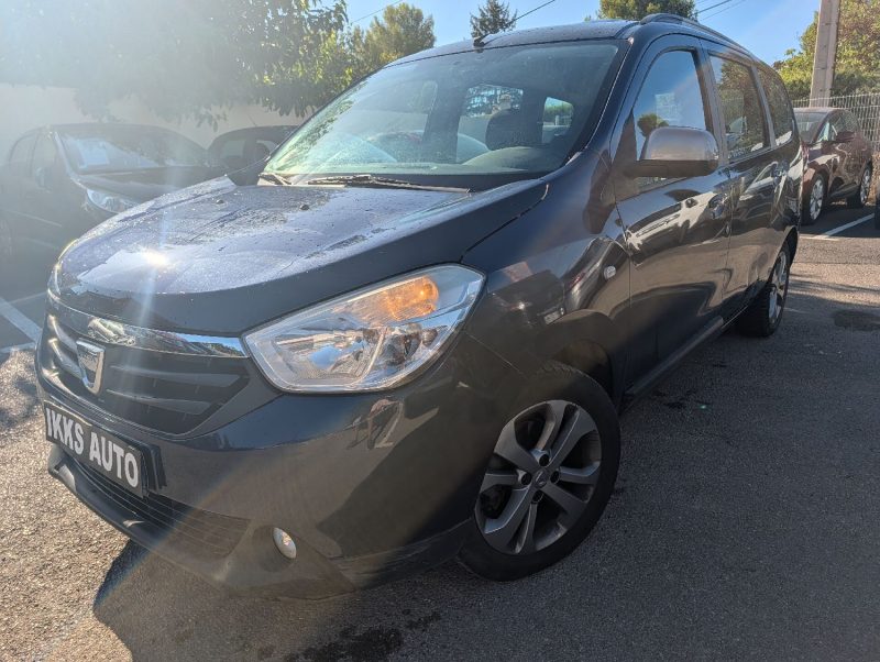 DACIA LODGY 1.2 TCE 115 PRESTIGE 7PLACE FULL OPTIONS 1ERE MAIN ENTRETIEN EXCLUSIF DACIA