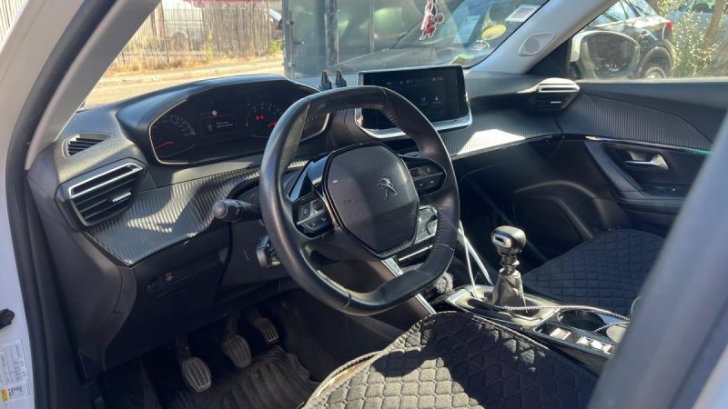 PEUGEOT 2008 II 1.5 BLUE HDI 110 ALLURE 2021