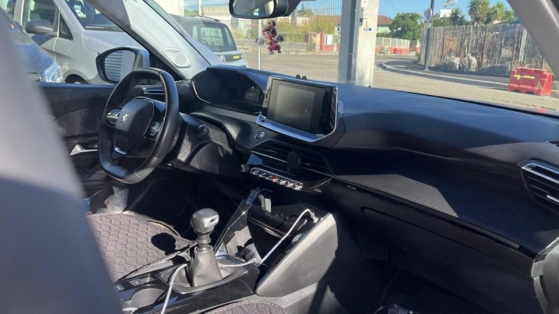 PEUGEOT 2008 II 1.5 BLUE HDI 110 ALLURE 2021