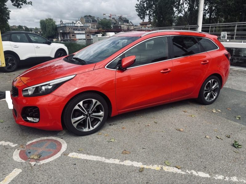 KIA Cee'd CEED 1.0 TGDI 120ch GT LINE GPS Sièges chauffants Caméra de recul