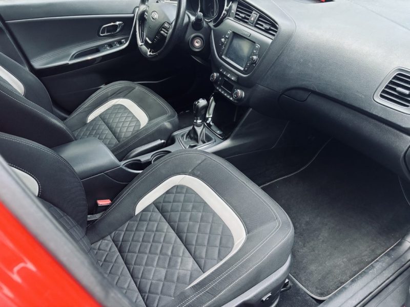 KIA Cee'd CEED 1.0 TGDI 120ch GT LINE GPS Sièges chauffants Caméra de recul