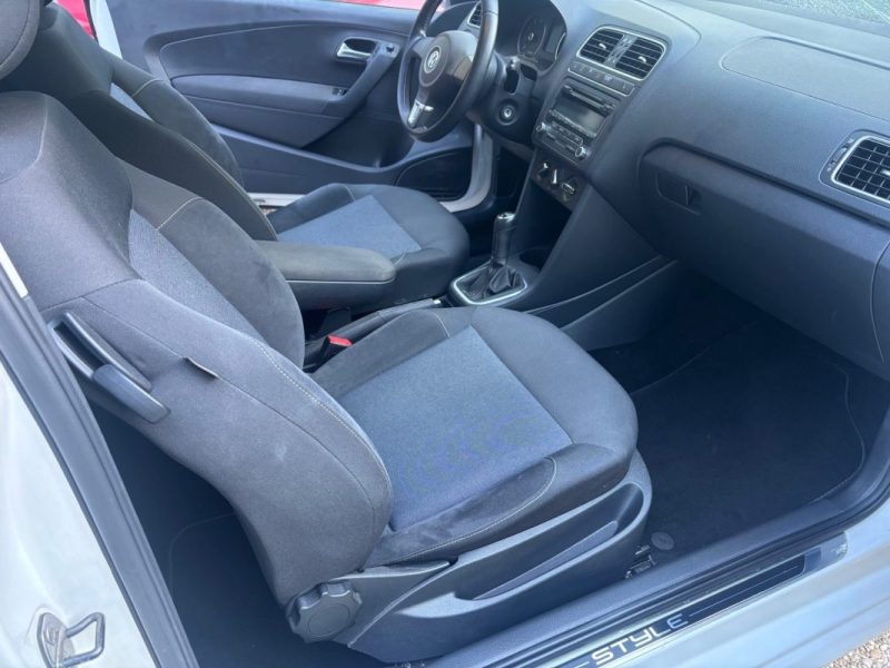 VW Volkswagen Polo 1.2 70ch Style 1ère main Toit ouvrant panoramique