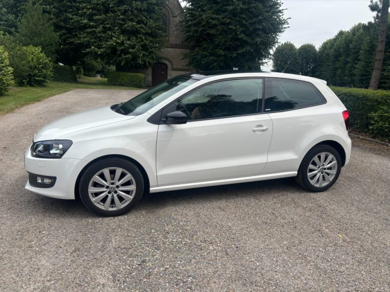 VW Volkswagen Polo 1.2 70ch Style 1ère main Toit ouvrant panoramique