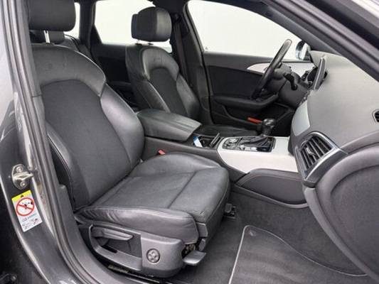 Audi A6 3.0 TDI S line Boite automatique Toit panoramique Keyless go etc 