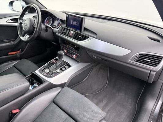 Audi A6 3.0 TDI S line Boite automatique Toit panoramique Keyless go etc 