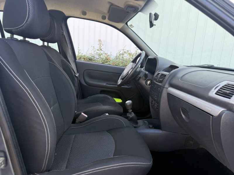 RENAULT CLIO CAMPUS EVOLUTION AUTHENTIQUE 1.2 GPL 2010