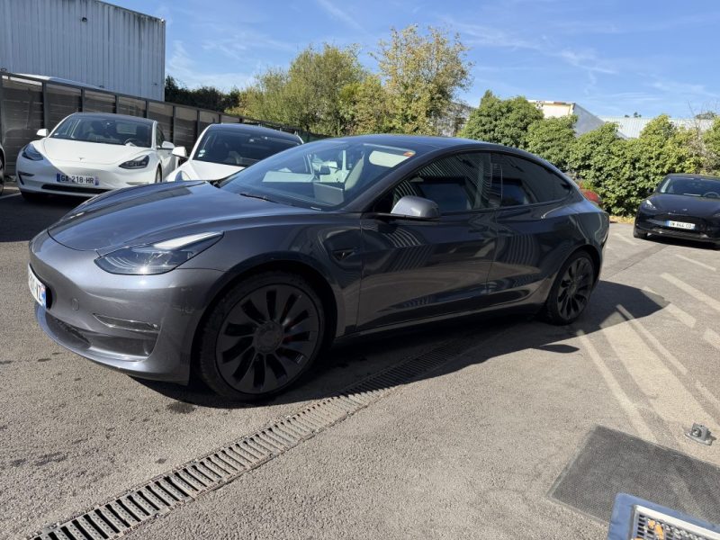 TESLA MODEL 3 PERFORMANCE 2023